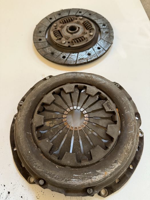 Сцепление Volkswagen Golf3 1.6 ABU