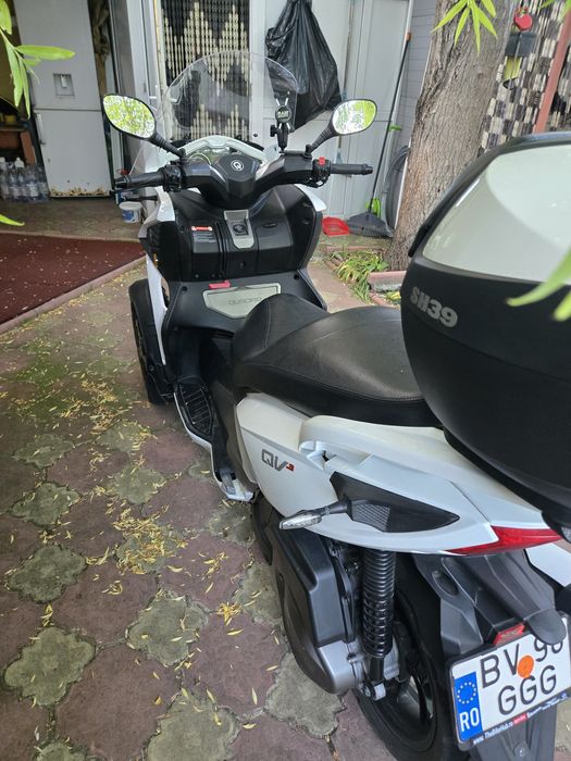 Scuter Triciclu Quadro Qv3