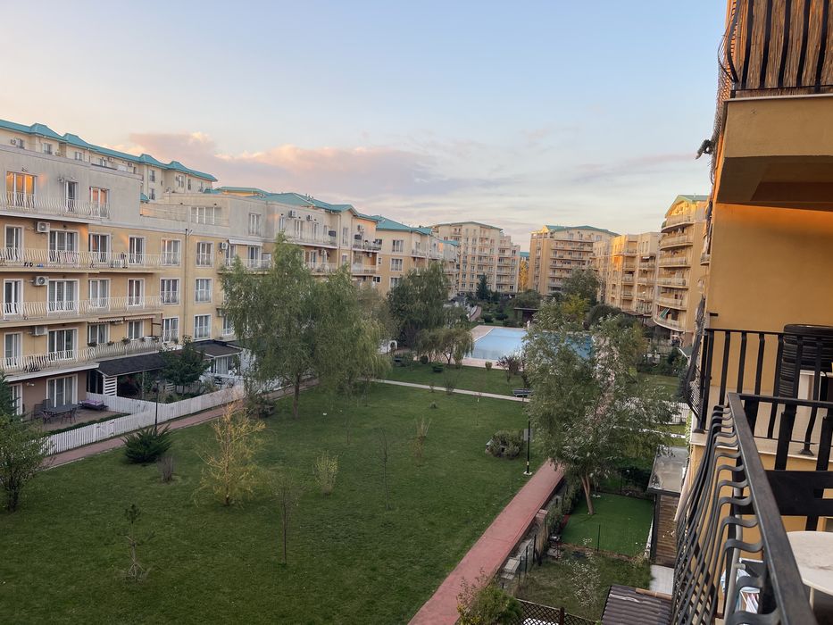 Inchiriez garsoniera luminoasă si călduroasă in Cosmopolis