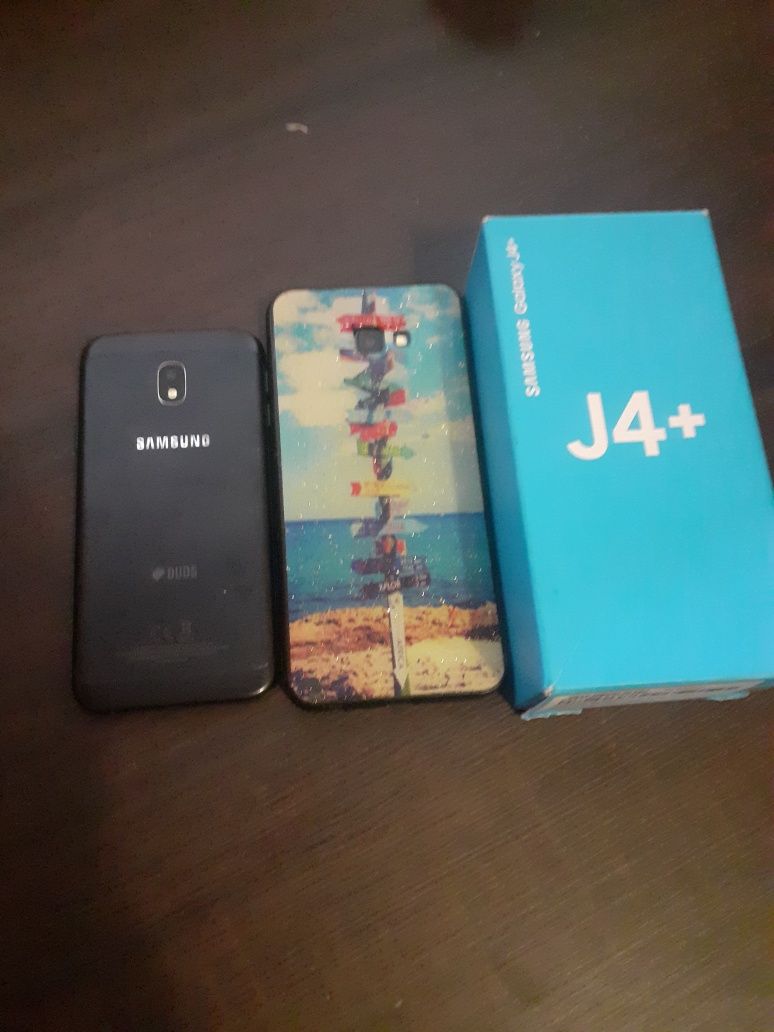 Vind 2 telefoane j4 și Samsung j3 2017
