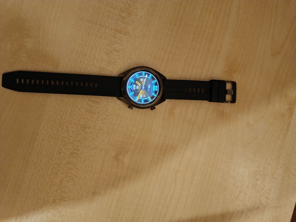 Vând sau schimb smartwatch