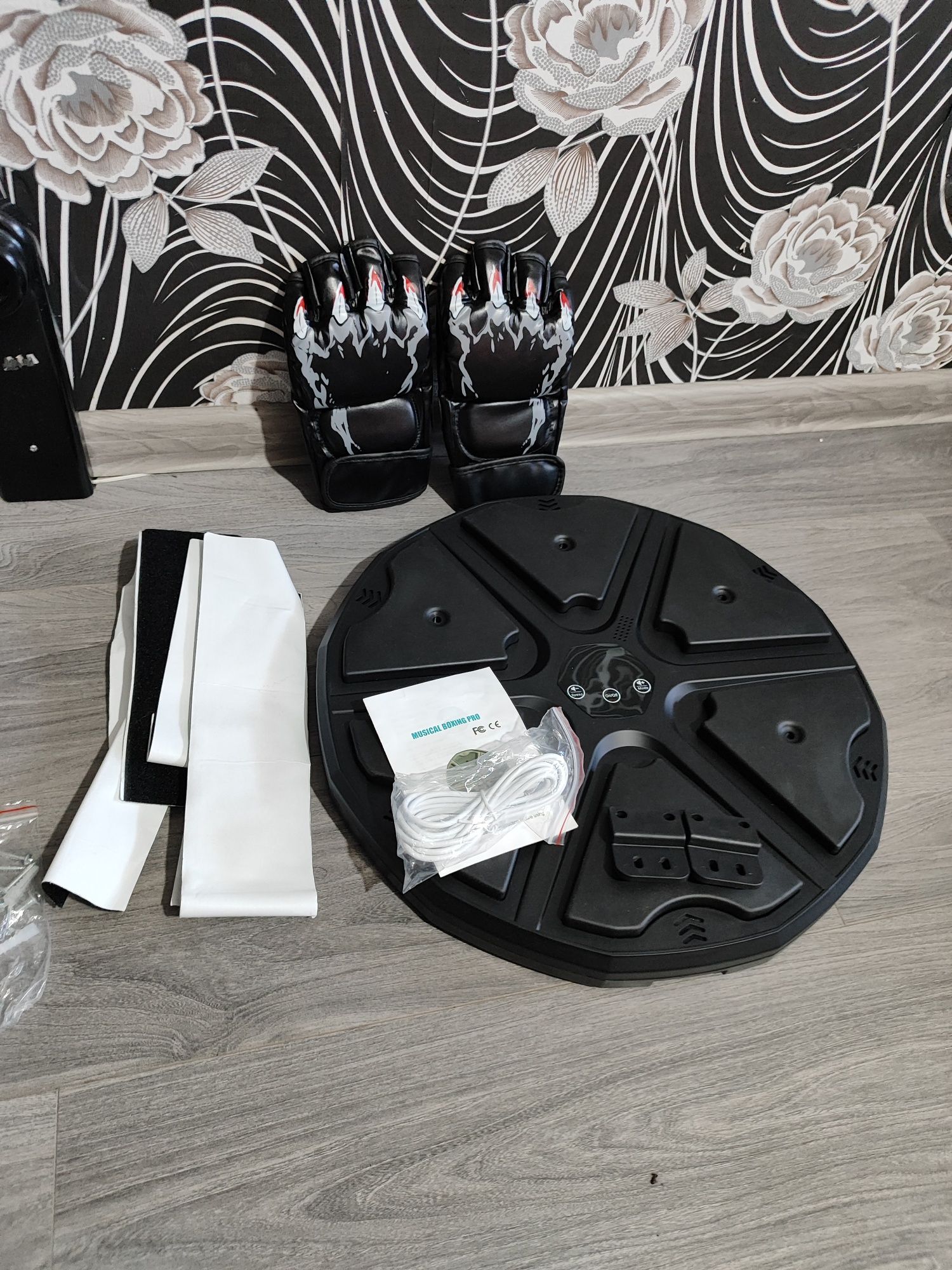 ПРОМО ! Bluetooth музикална бокс машина за стена !