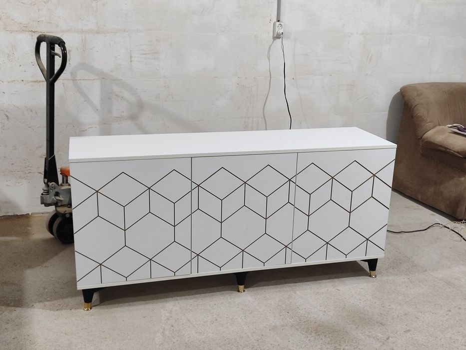 под-тв мебел камод