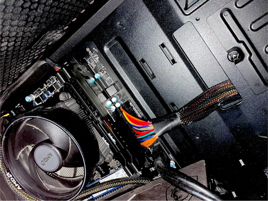 Геймърски компютър PC RYZEN 7 2700 / GTX 1660 Ti / 64GB RAM