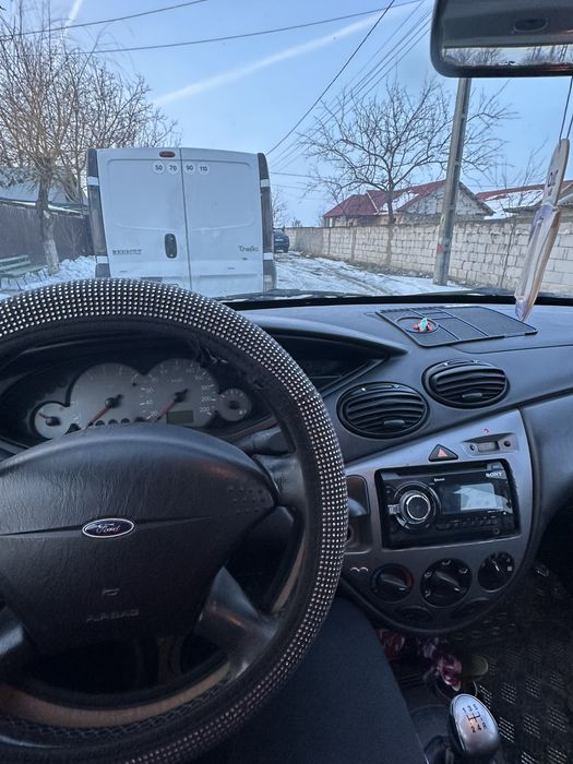 Ford Focus 1.6 benzină, an 2000 stare bună / întreținută/ Itp valabil