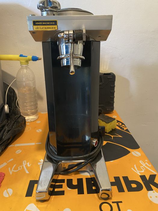 кофемолка Simonelli   italy