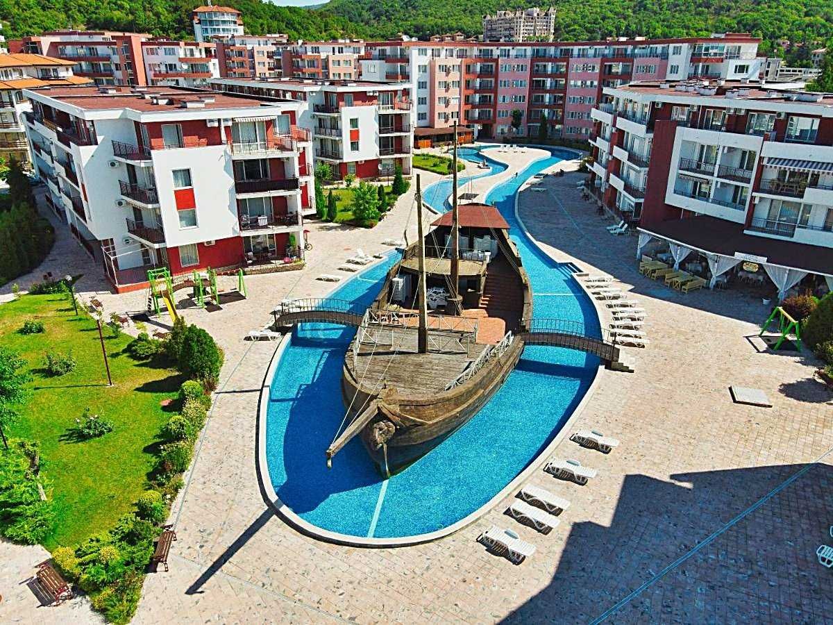 Продава се Тристаен апартамент в к.к. Елените - 107 кв.м за 775 €/кв.м - Снимка #15