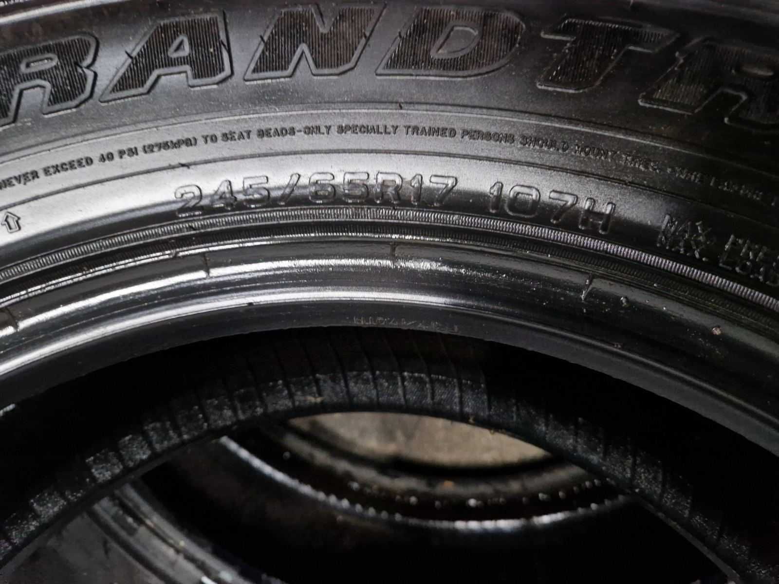 1 Dunlop R17 245/65/ 
всесезонна гума DOT2414