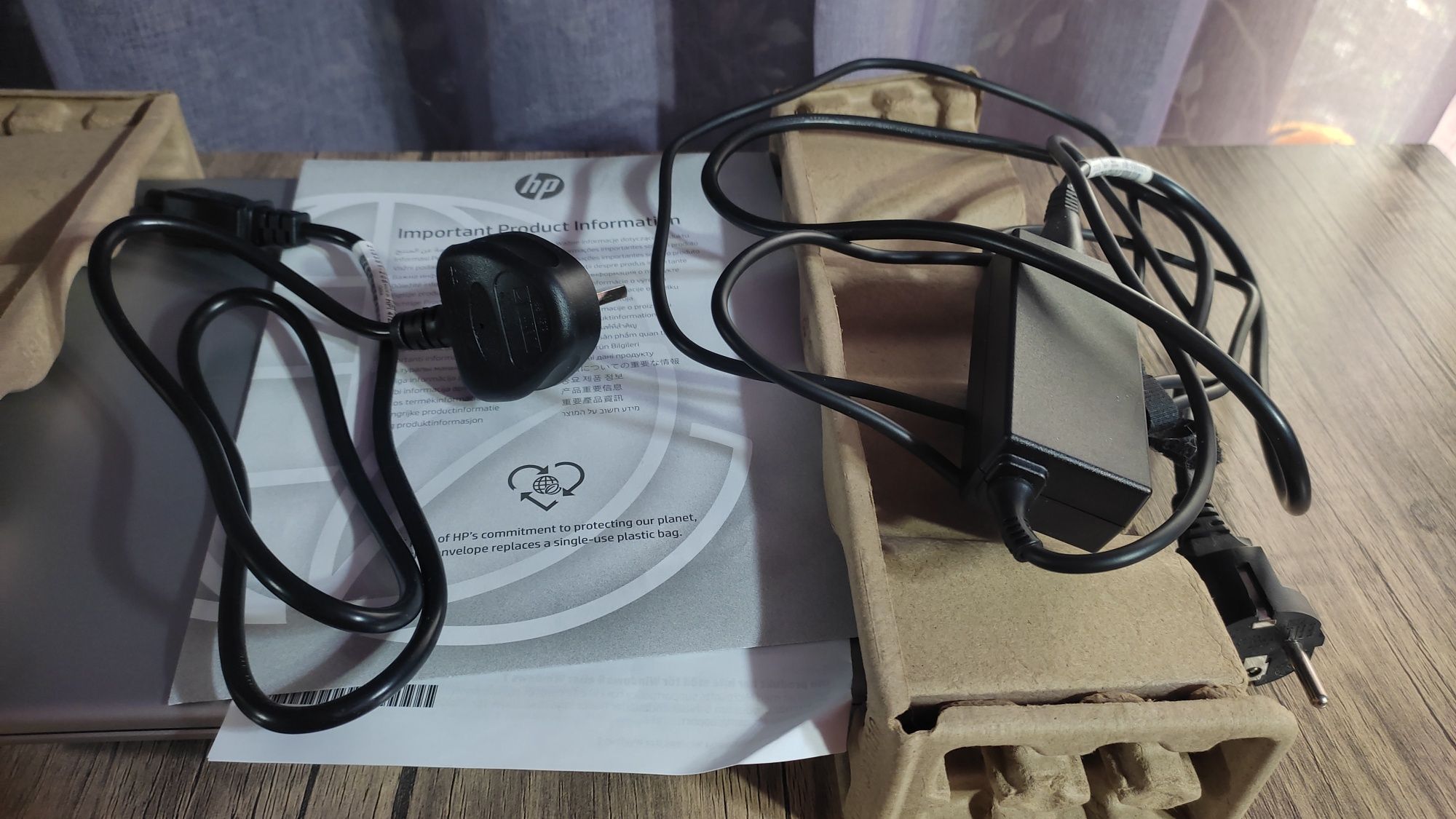 Срочно Ноутбук HP Laptop 15-fc0003nia. 
HP Laptop 15s-fd0355nia ( 15.