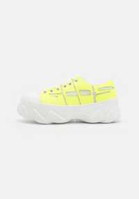 GCDS Ibex Chunky Sole Sneakers Lime / Size 43