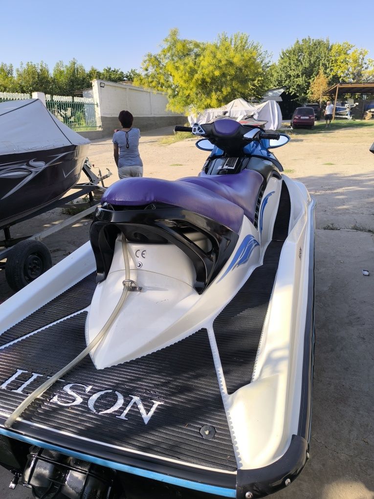 Продается 3х местный гидроцикл. Hison. Sea.Jet
