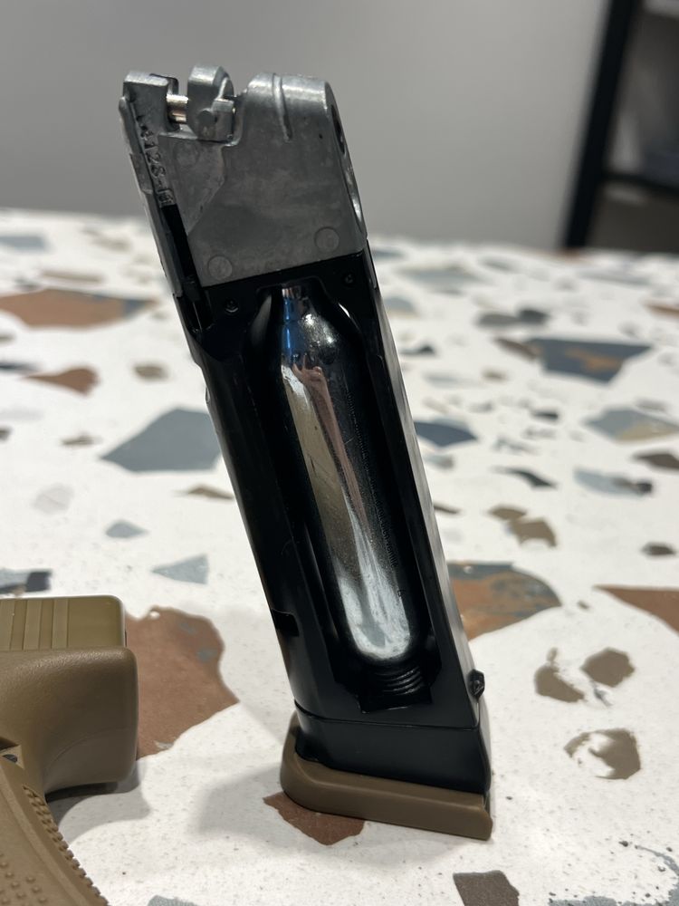 Въздушен пистолет Glock19X Coyote