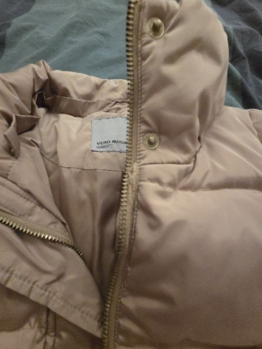 Geaca Vero Moda puf si pene