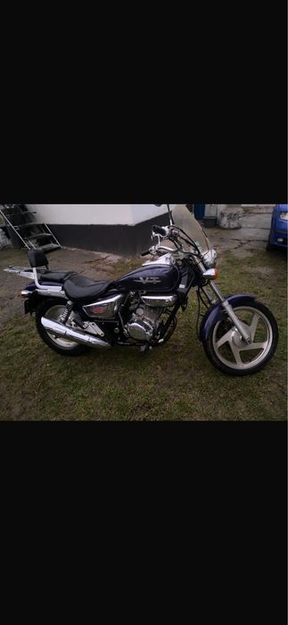 Vand 3 scutere si o motocicleta