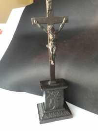 Crucifix vechi din metal cu patina originala