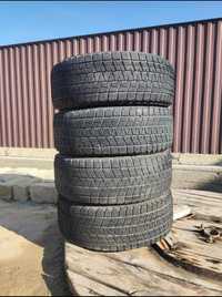 Зимняя резина липучка Bridgestone Blizzak 265/65 R17