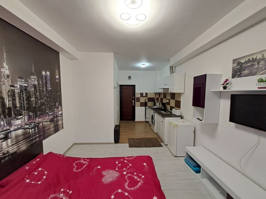 Garsoniera chirie regim hotelier (cu pat matrimonial)