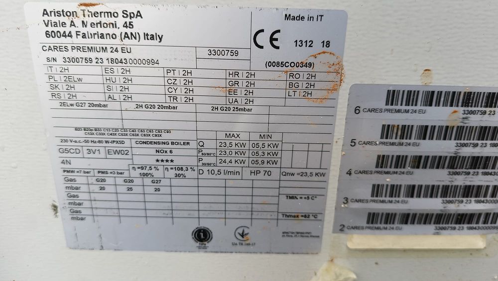 Pompă,vas expansiune centrală ariston cares