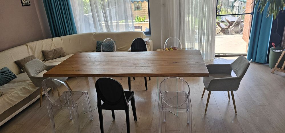 Masa stejar masiv si scaune - 8 persoane