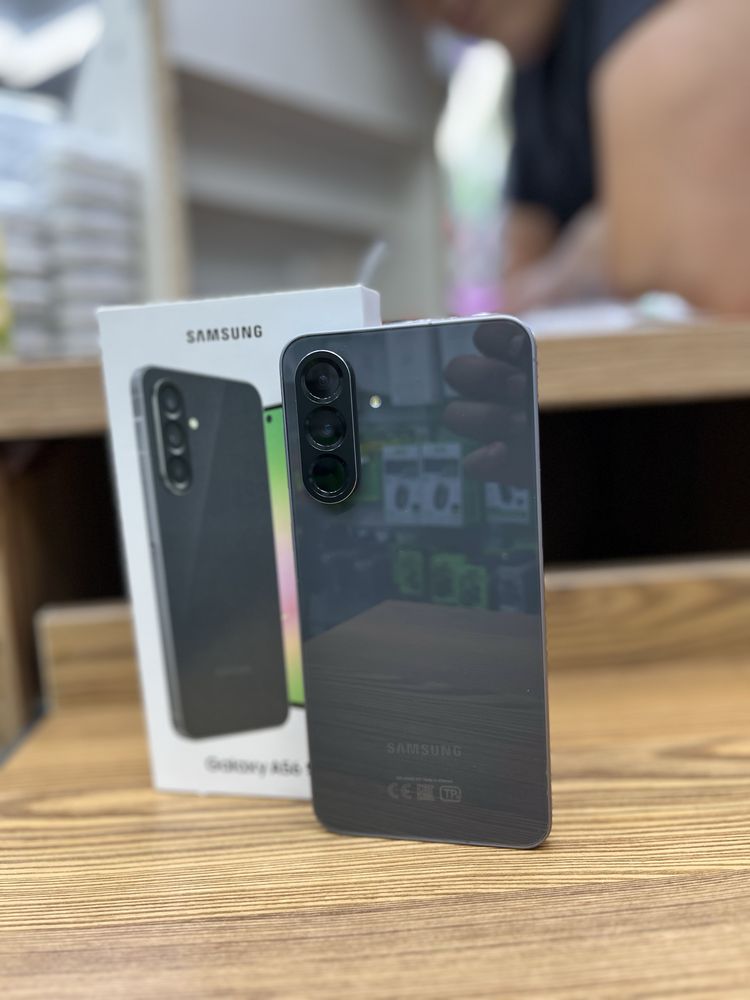 Samsung A56 почти новый