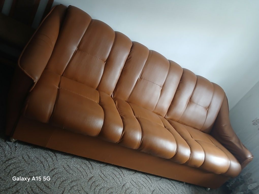 Canapea imitație piele maro