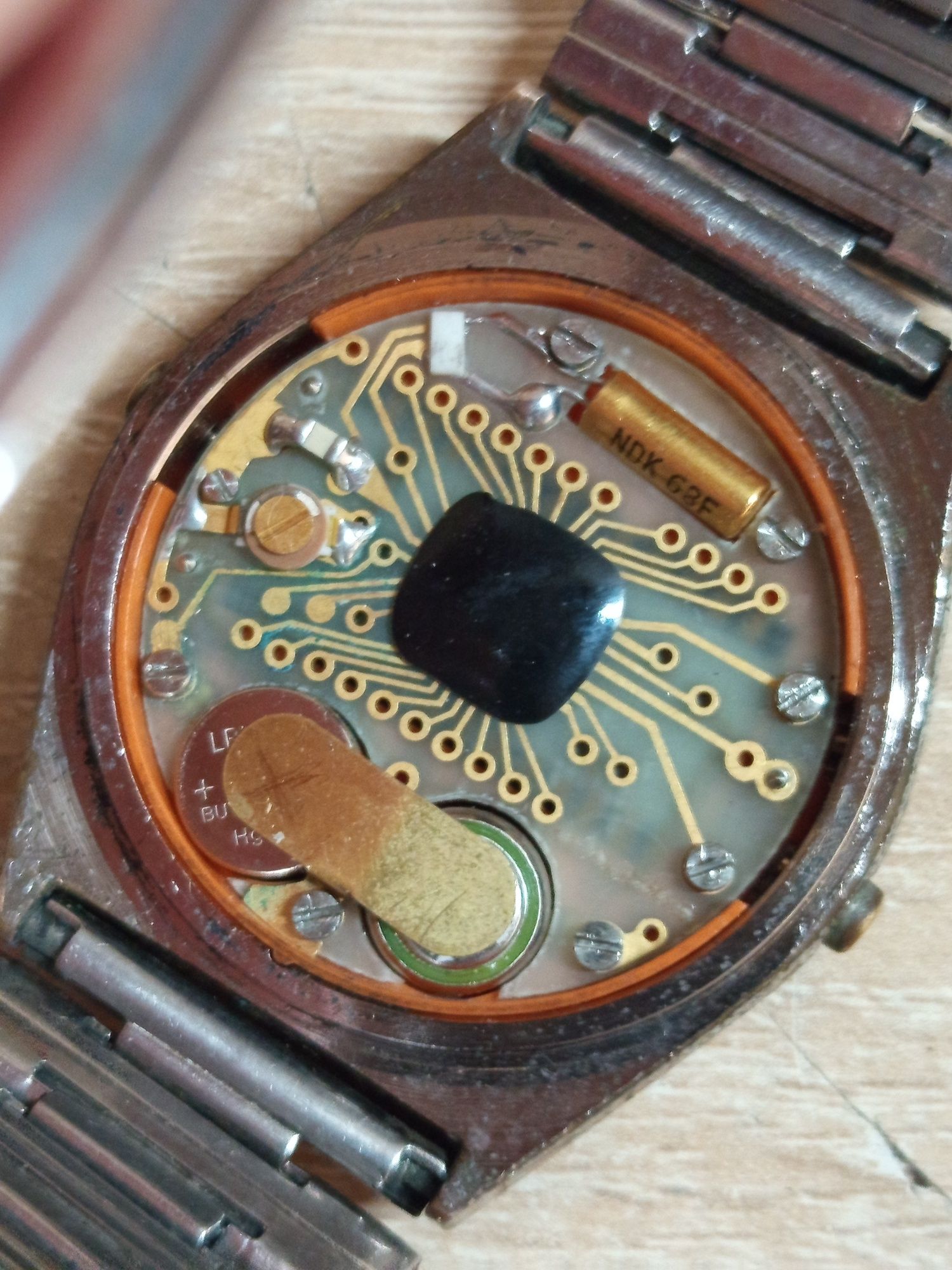 Часовник "Tissot"дигитален LCD