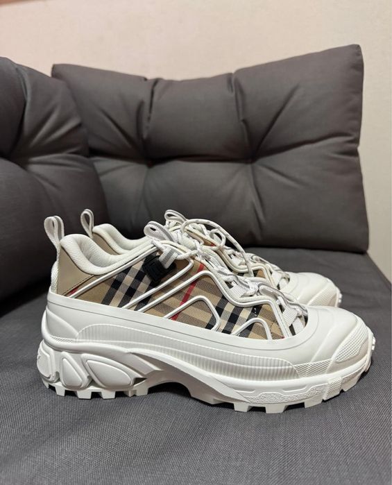 Burberry Arthur Sneakers