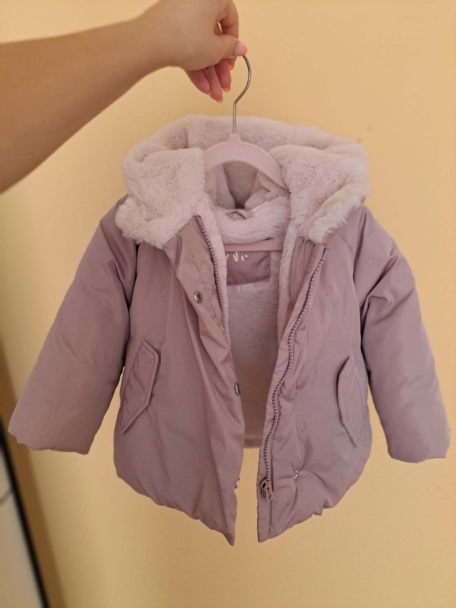 Зимно яке нa Zara за момиче