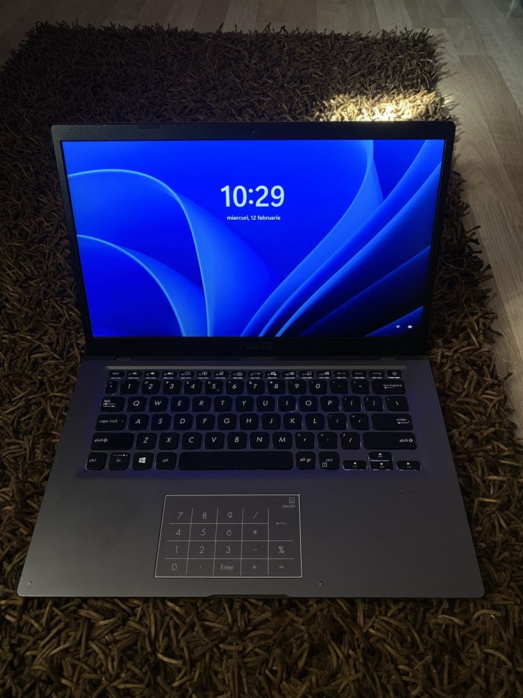 Laptop ASUS VivoBook X415FA