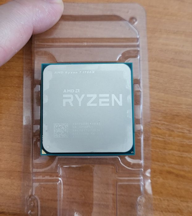 Процесор Ryzen 7 1700X