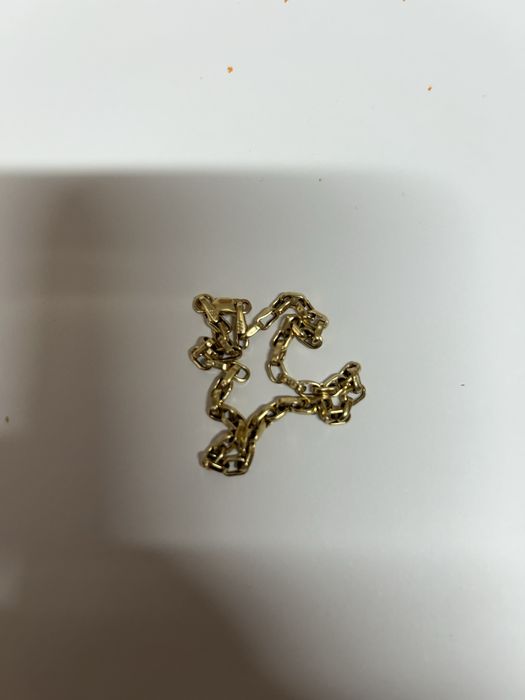 Lantic și brățară