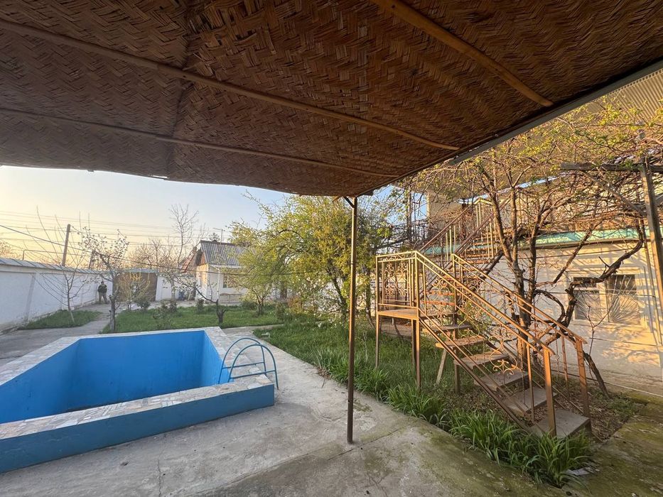 Чирчикда дача сотилади 6 соток узимиззики