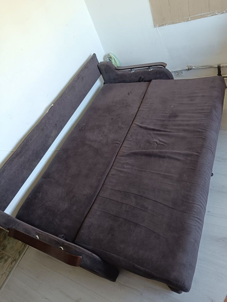Canapea extensibila
