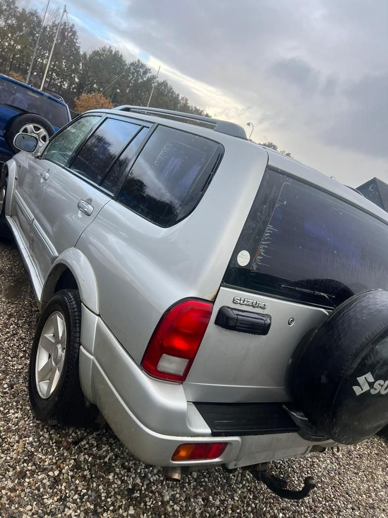 Suzuki grand vitara 2.7i v6 на части