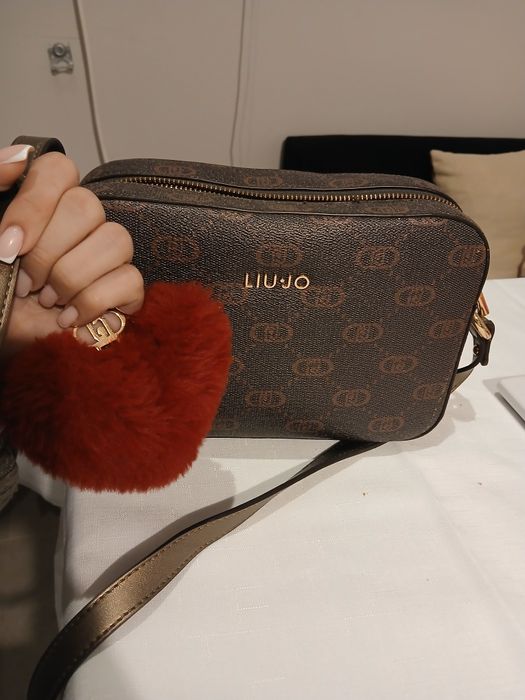 Чанта Liu Jo с аксесоар сърце