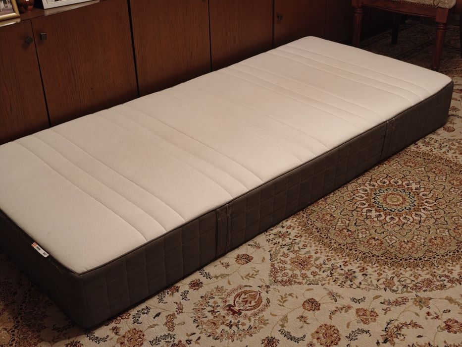 Матрас средне - жёсткий Hovag ikea 2000x900