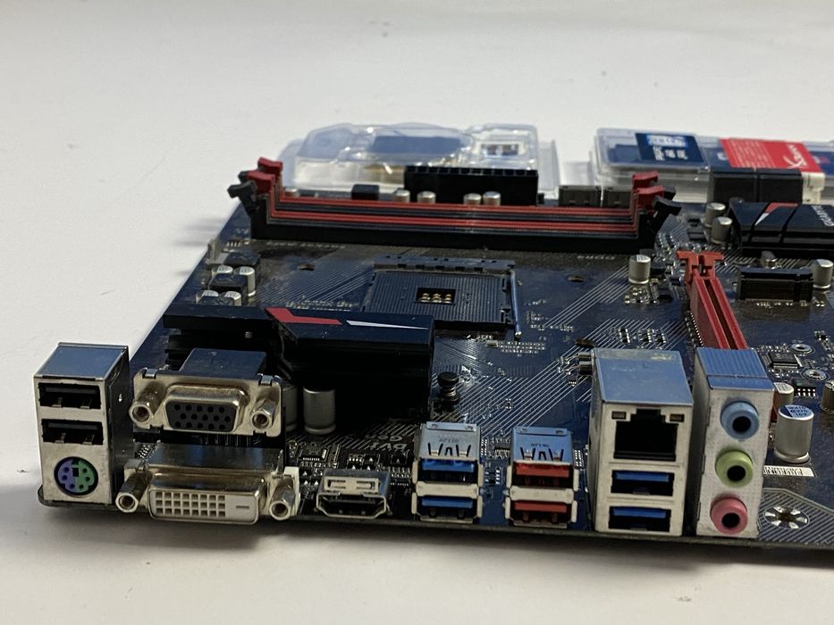 Sistem PC Zalman / amd x3 Ryzen 1600x / 16gb ddr4 + 8gb ddr4 / sursa