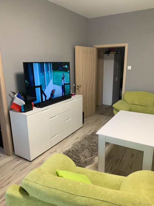 Продава се Тристаен апартамент в Пловдив, Тракия - 70 кв.м за 1786 €/кв.м - Снимка #2