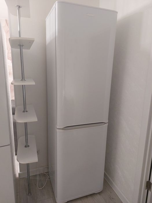 2 метровый рабочий холодильник