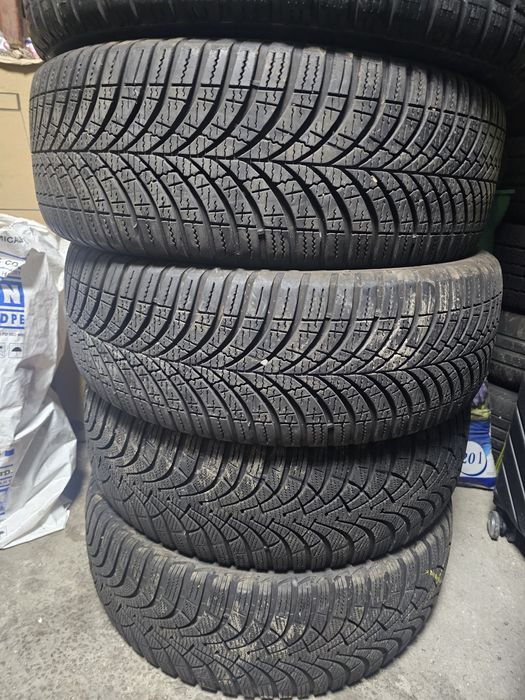 Anvelope Iarna GoodYear 205/55 R16