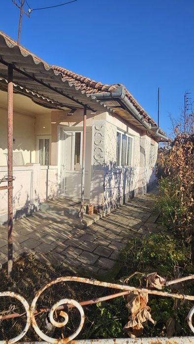 Casa de vânzare in comuna Râciu