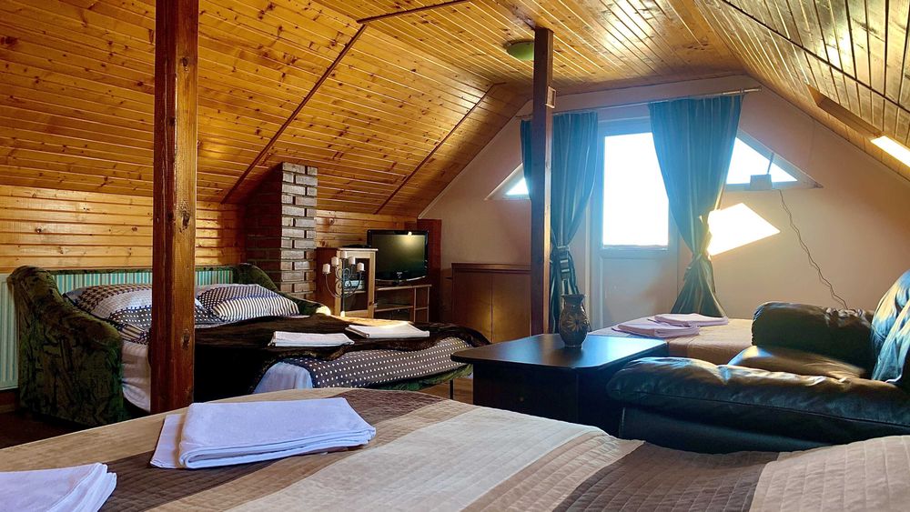 Închiriez Cabană cu Ciubăr și Sauna la 30min de Cluj-Napoca