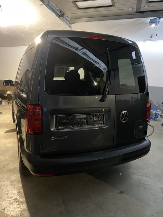 VW Caddy  2.0-Tdi-110-Cp-Euro- 6 ~ 2-usi la Spate*