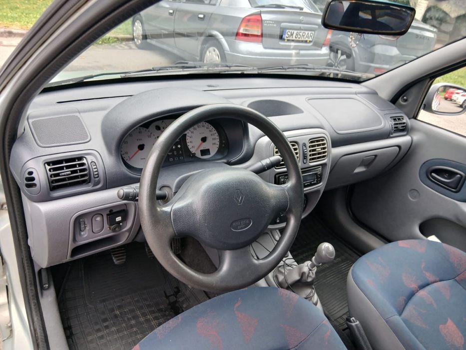 Renault clio 2001
