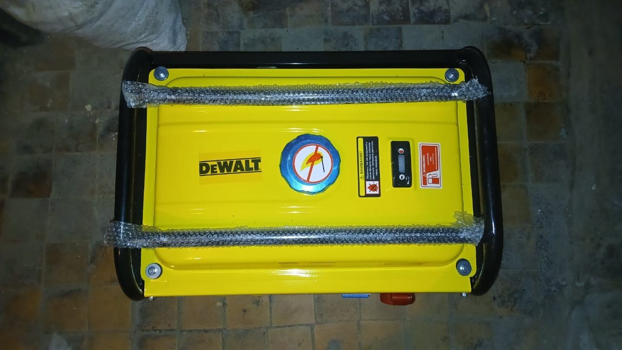 Генератор DeWalt оригинал