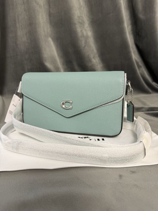 Coach wyn Crossbody shoulder bag