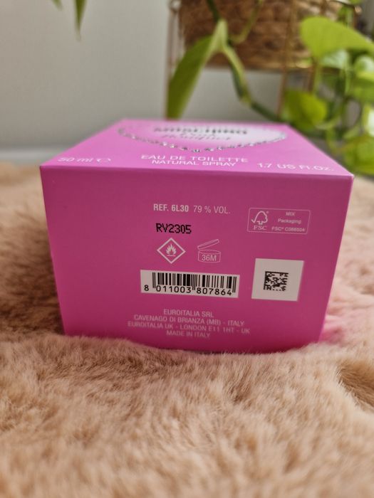 Moschino Pink Bouquet