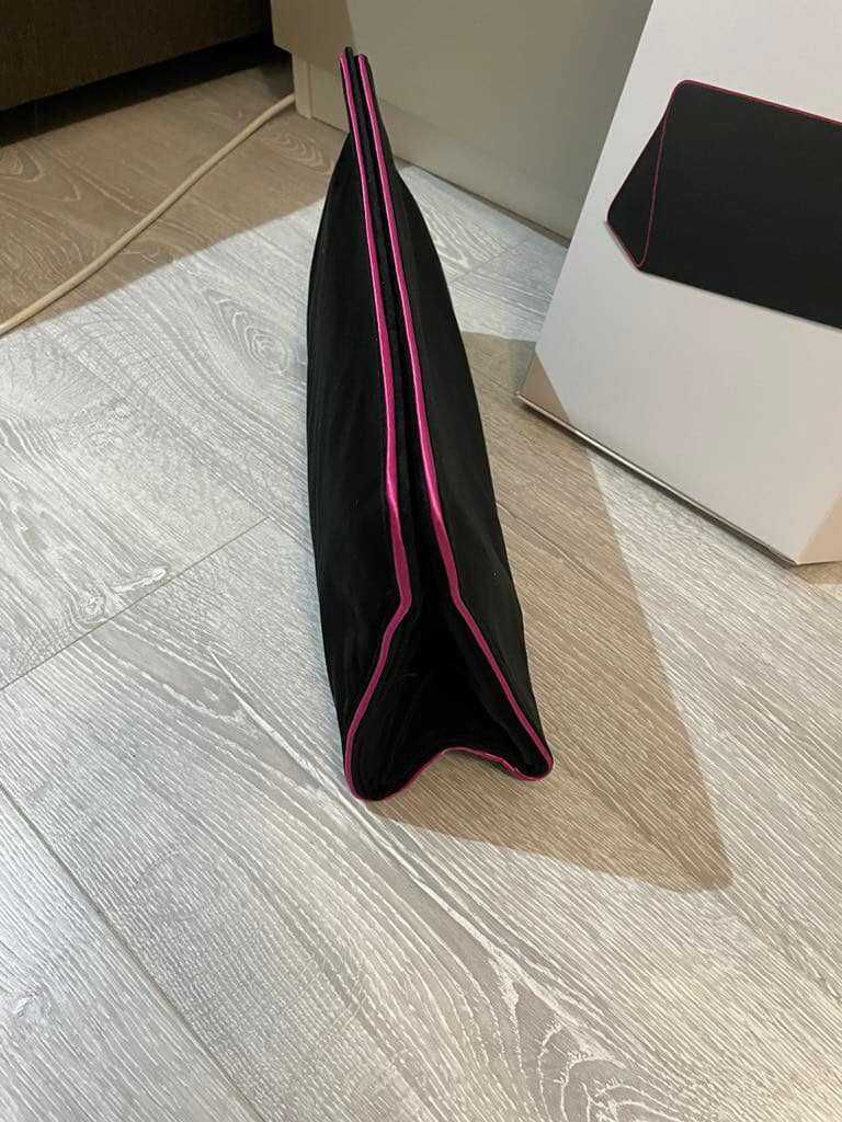 Чантичка за пътуване на Dyson  Airwrap