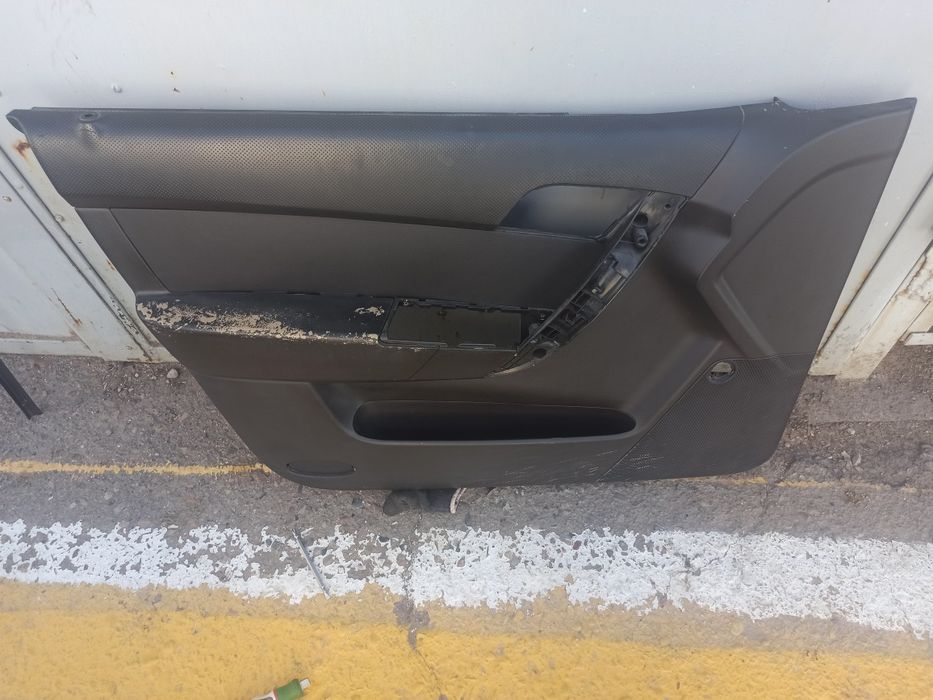 Nexia 3 шопир томон апшивкаси сотилади