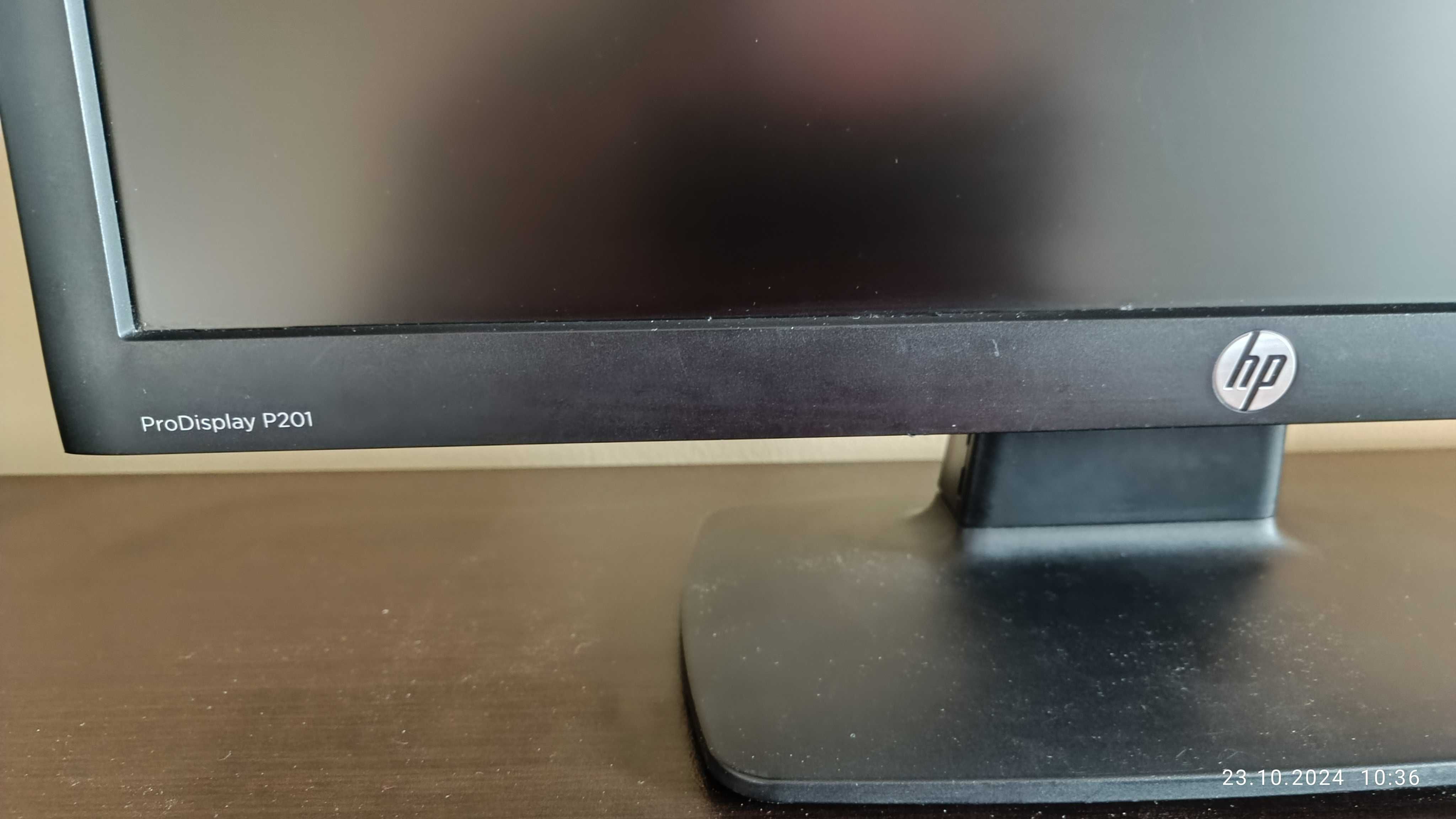 Продавам монитор HP ProDisplay p201